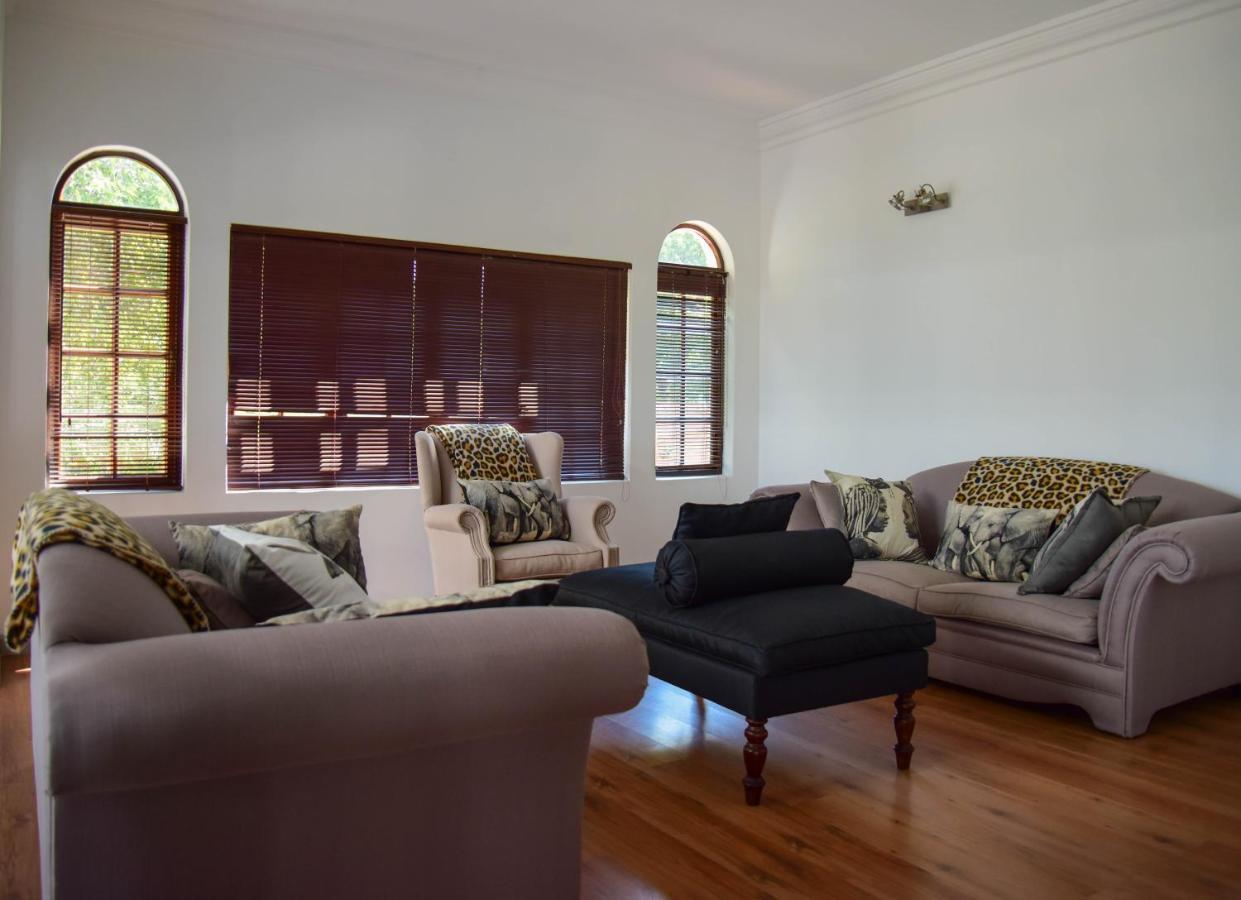 Indlovukazi Guesthouse ฮาร์ทบีสบูร์ท ภายนอก รูปภาพ