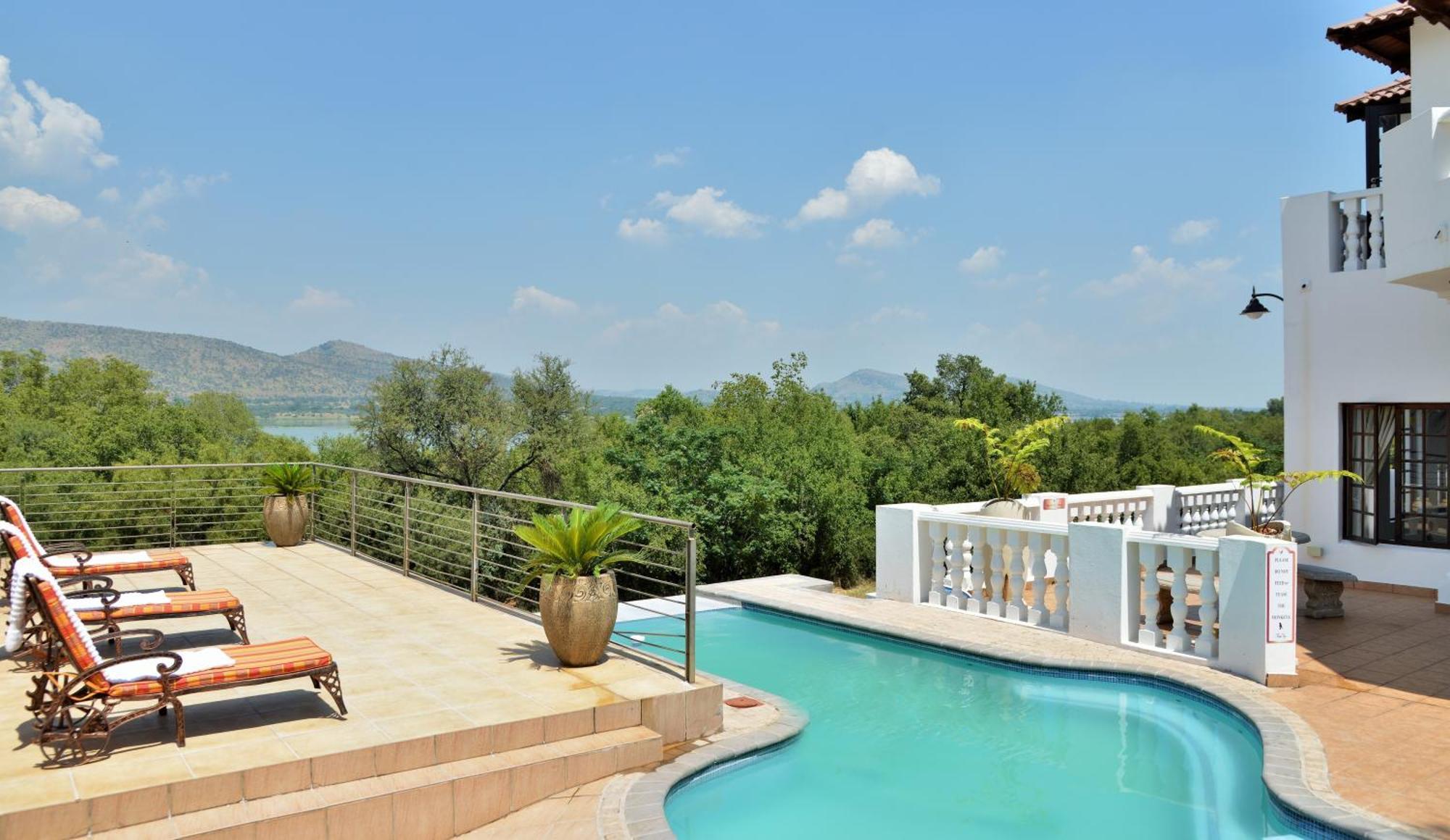 Indlovukazi Guesthouse ฮาร์ทบีสบูร์ท ภายนอก รูปภาพ
