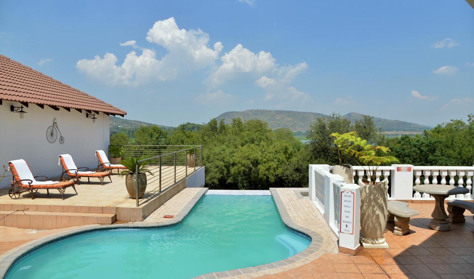 Indlovukazi Guesthouse ฮาร์ทบีสบูร์ท ภายนอก รูปภาพ